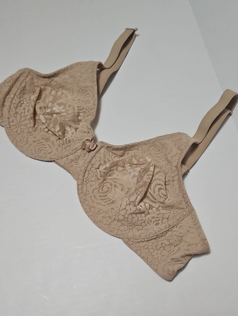 Wacoal Beige Floral Lace Underwire Padless Bra Size 40C